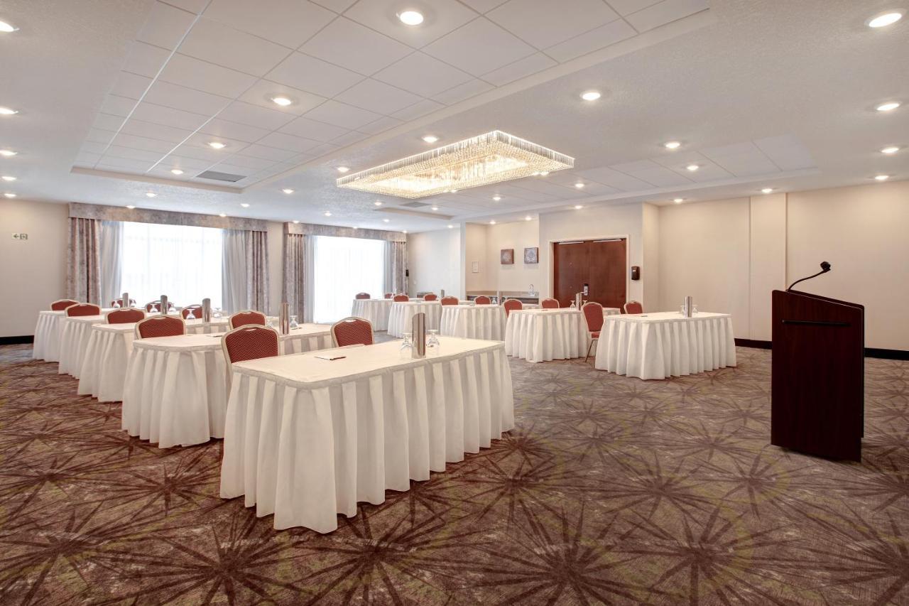 The Landing Hotel & Conference Centre St. Paul Ngoại thất bức ảnh