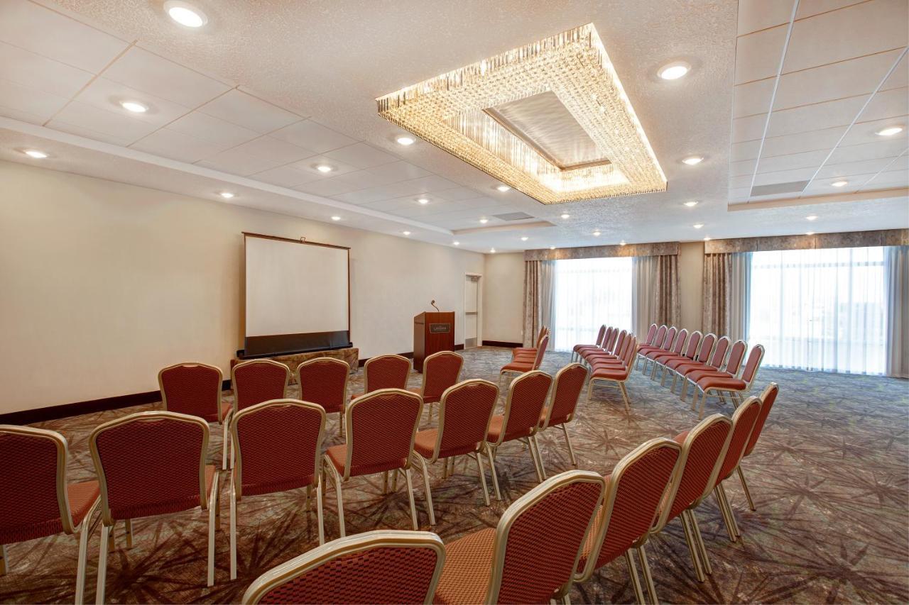 The Landing Hotel & Conference Centre St. Paul Ngoại thất bức ảnh