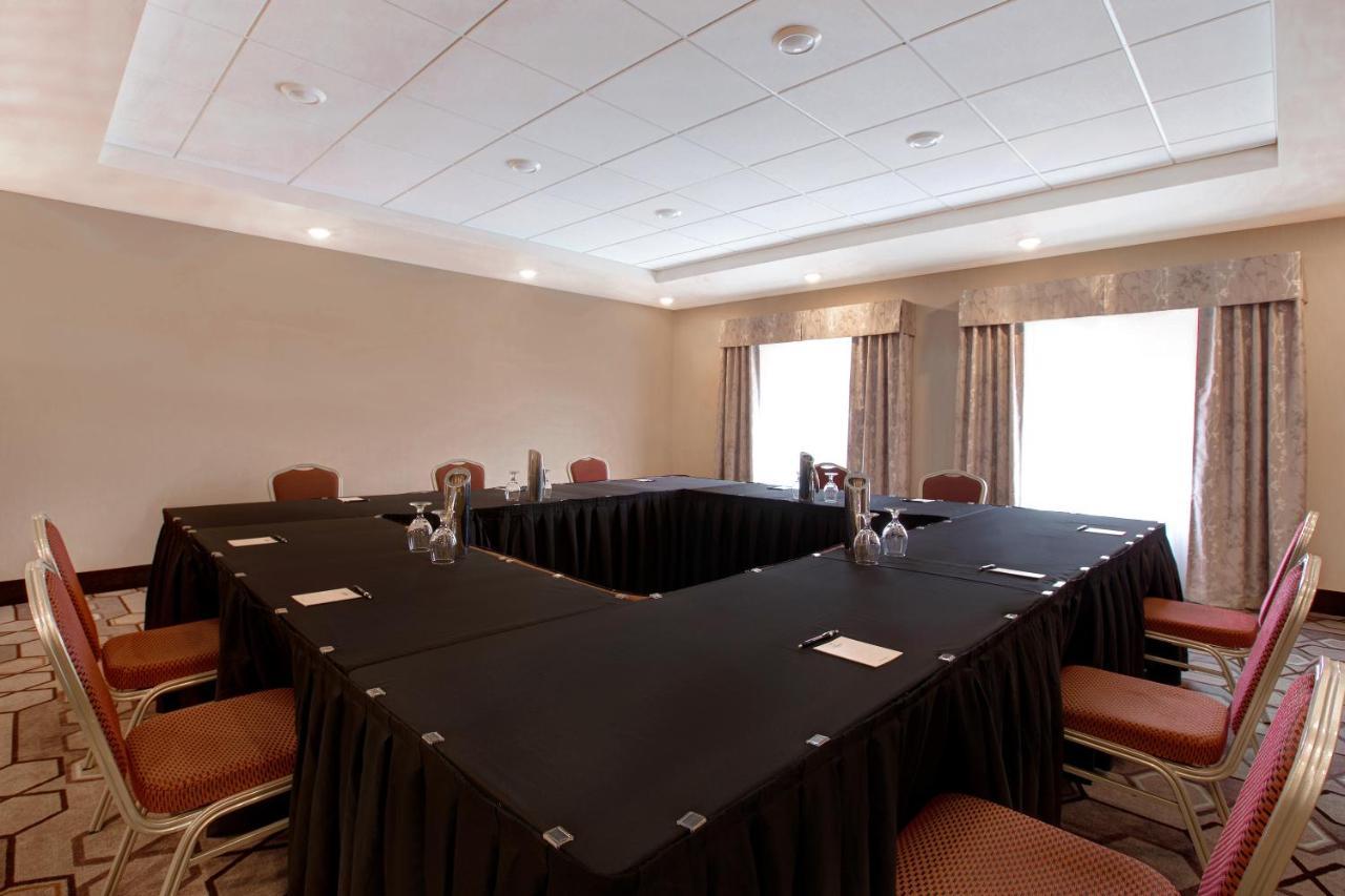 The Landing Hotel & Conference Centre St. Paul Ngoại thất bức ảnh