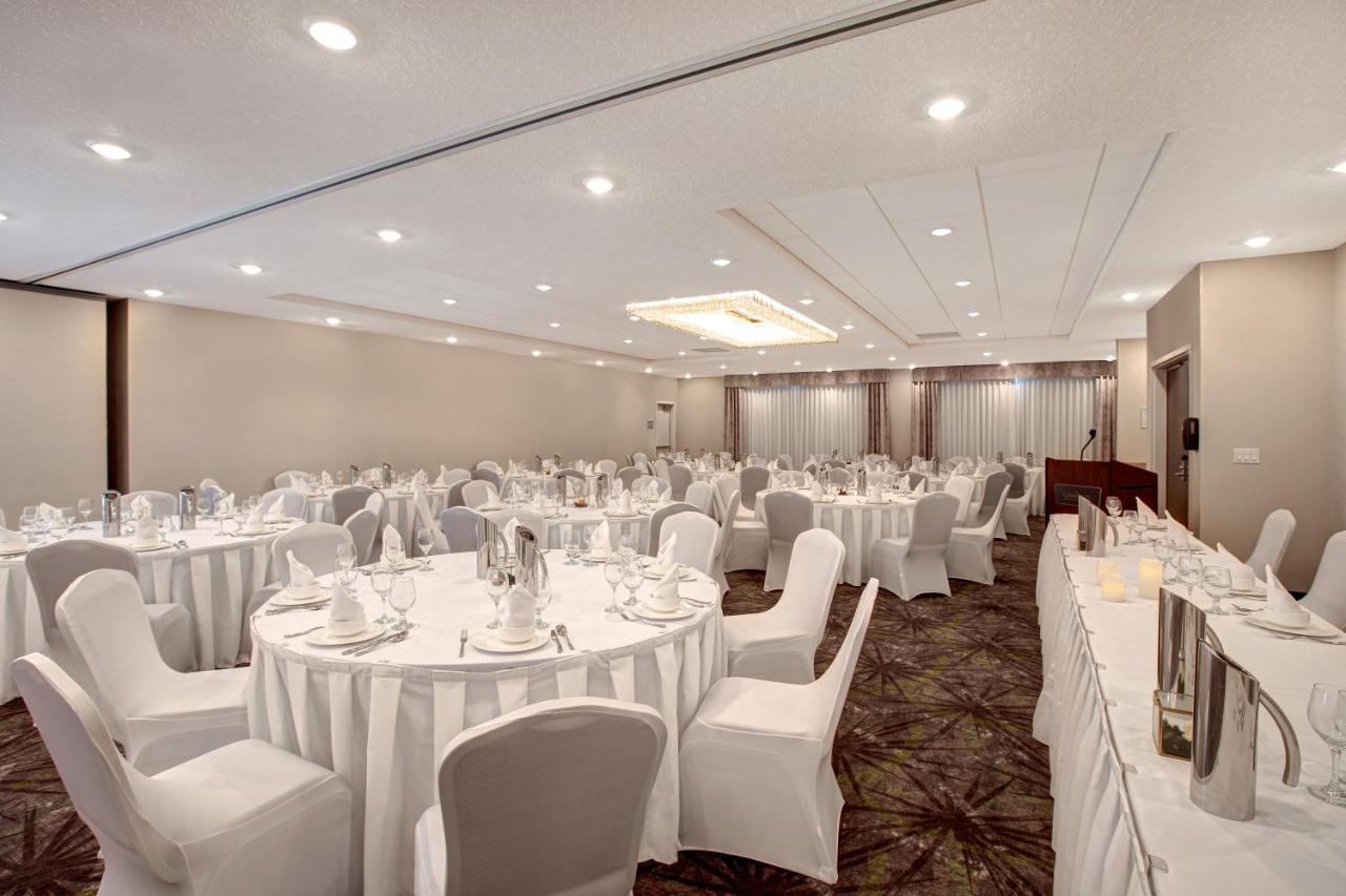 The Landing Hotel & Conference Centre St. Paul Ngoại thất bức ảnh