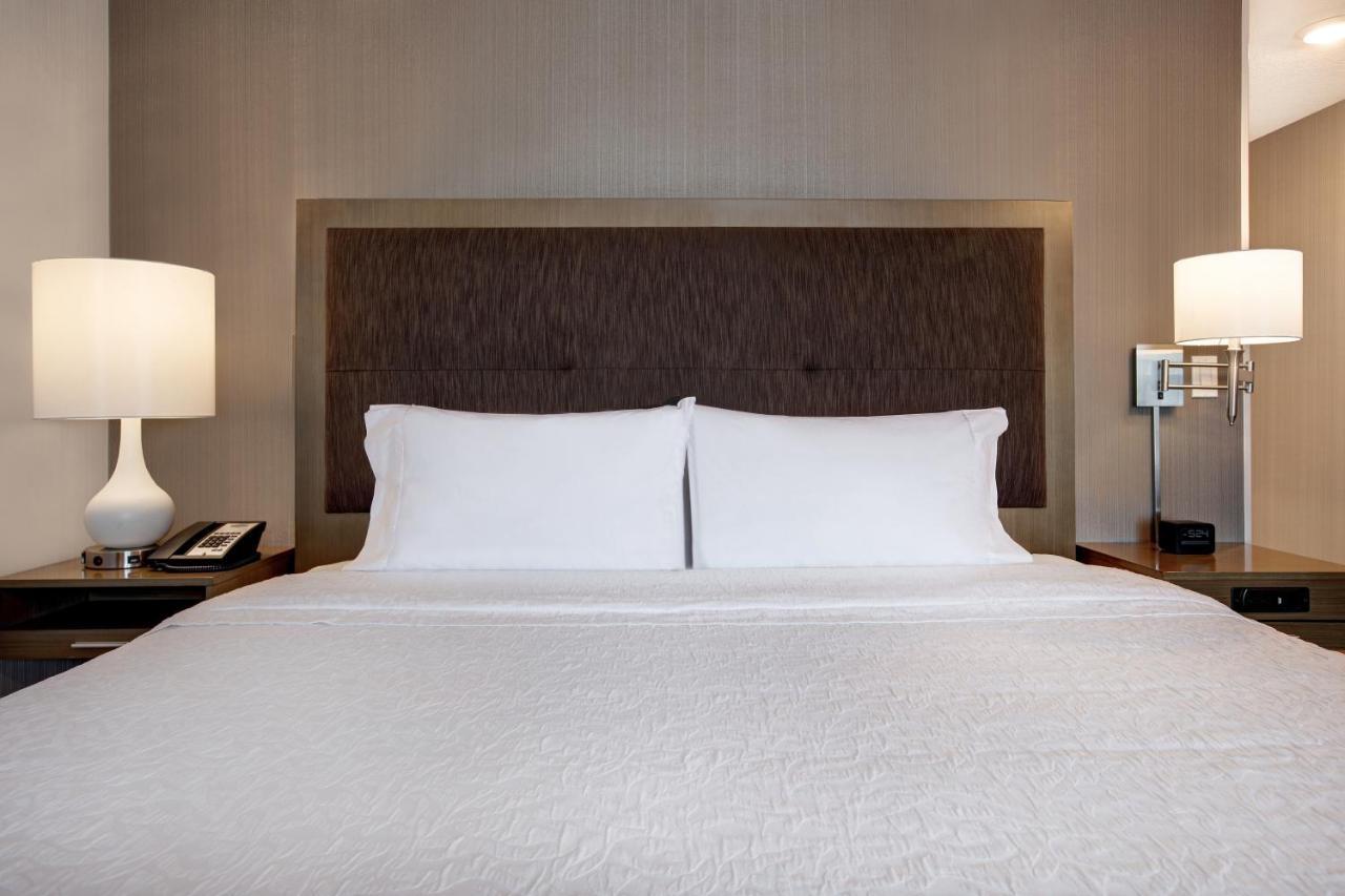 The Landing Hotel & Conference Centre St. Paul Ngoại thất bức ảnh