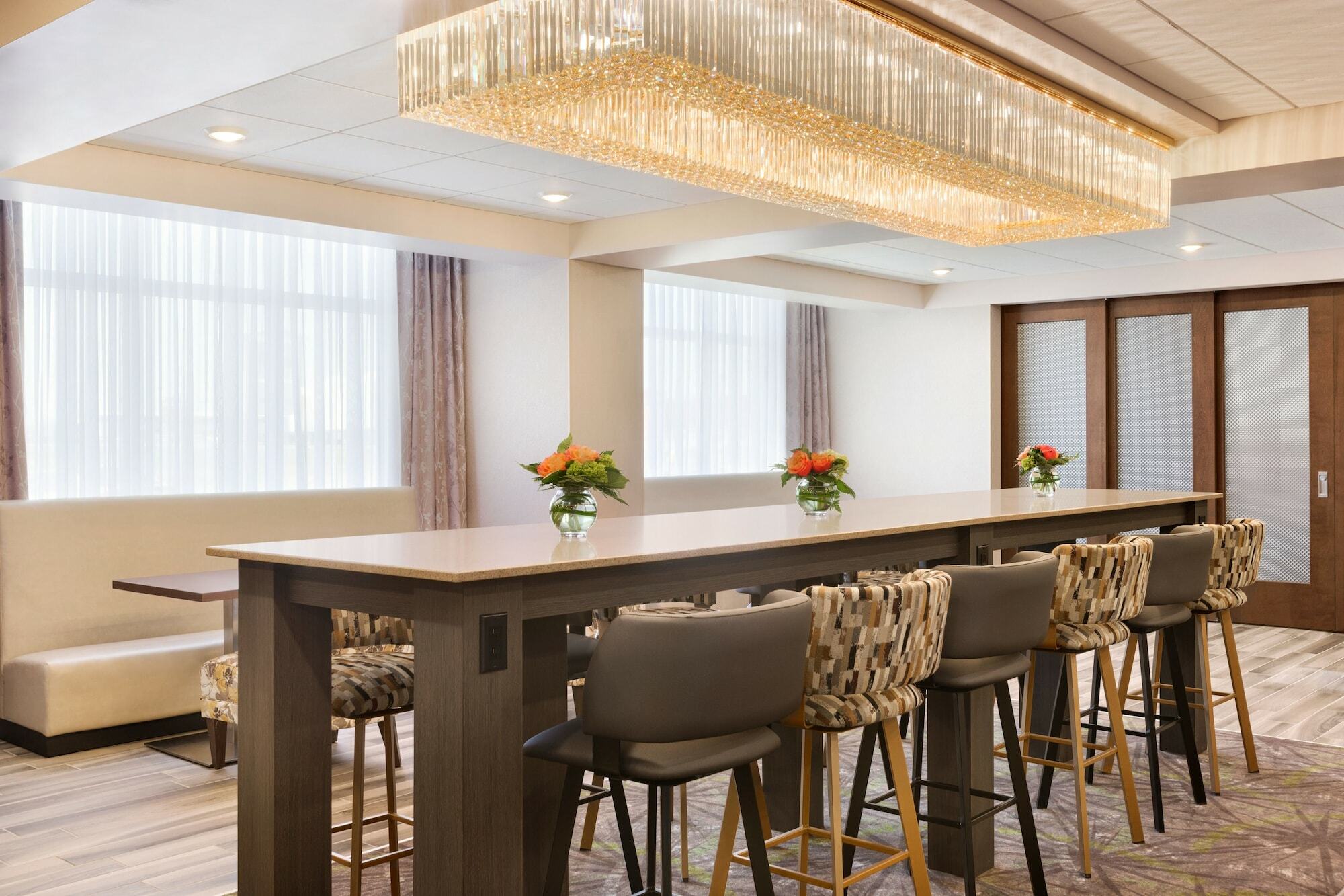 The Landing Hotel & Conference Centre St. Paul Ngoại thất bức ảnh